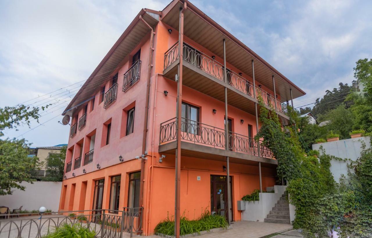 Ariana Family Hotel Dilidschan Exterior foto